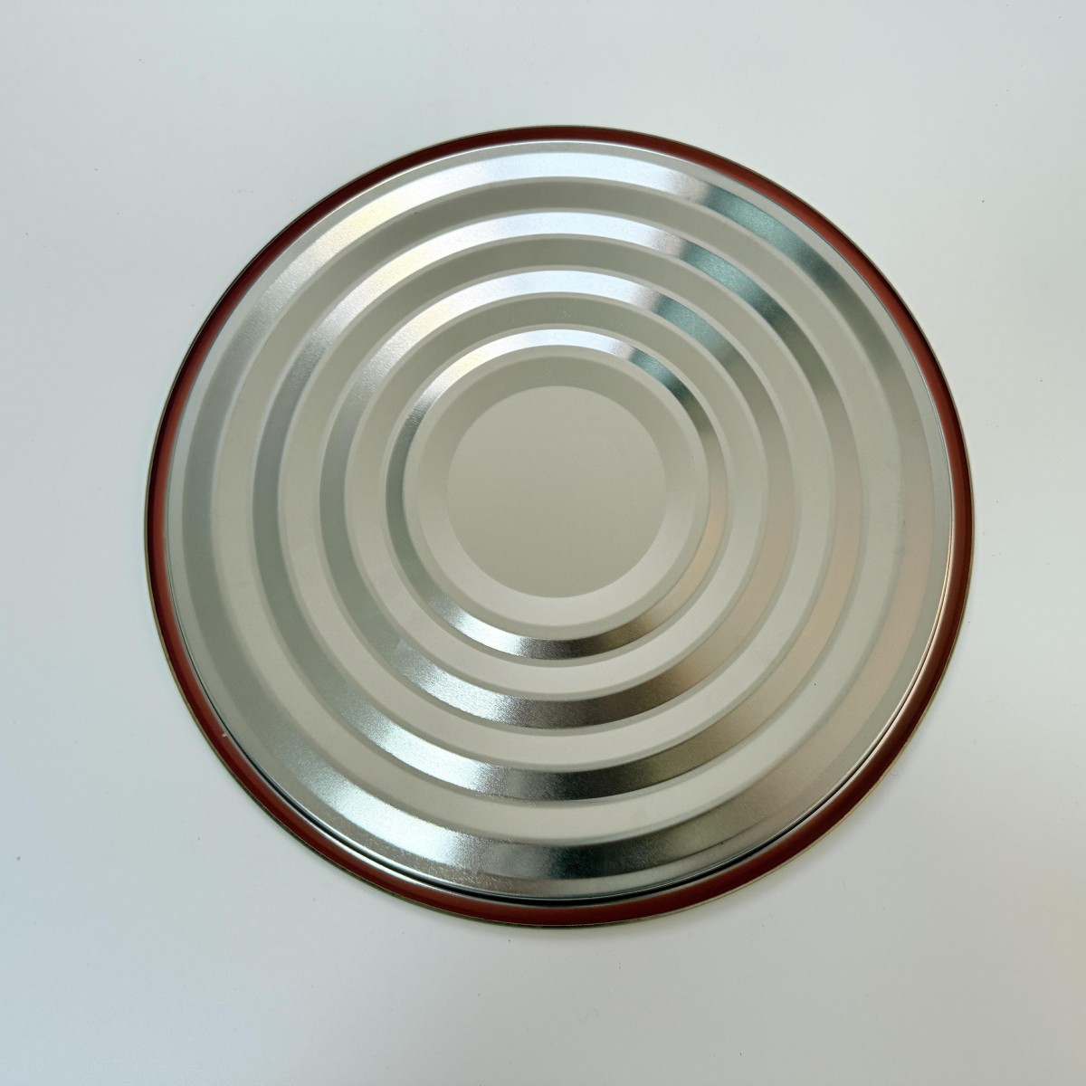 Closed Head Metal Pail bottom